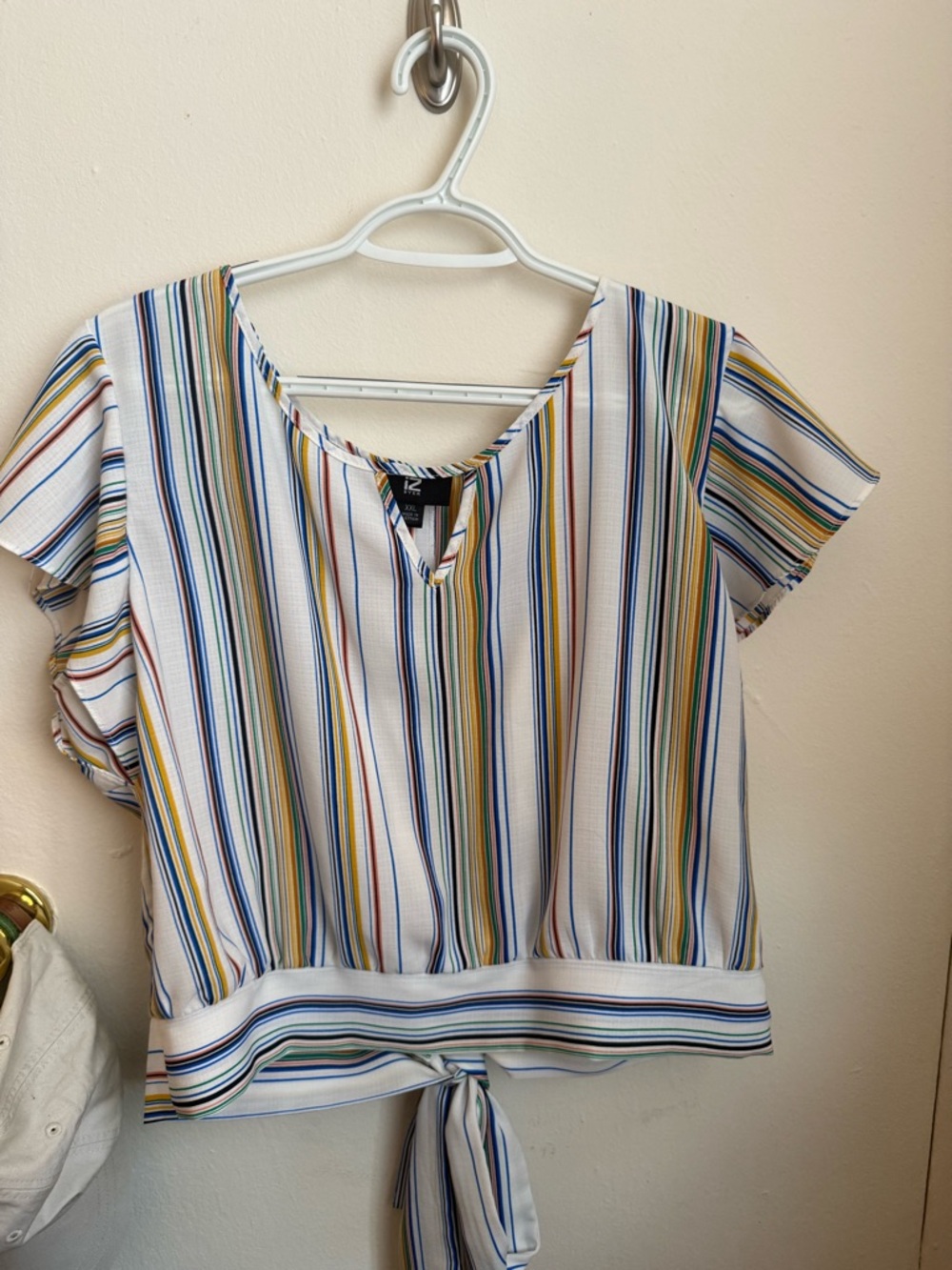 Iz Byer White Multi-Stripe Tie-Front Short Sleeve Top